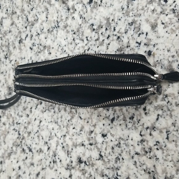 COACH DOUBLE ZIP WRISTLET - Picture 4 of 4